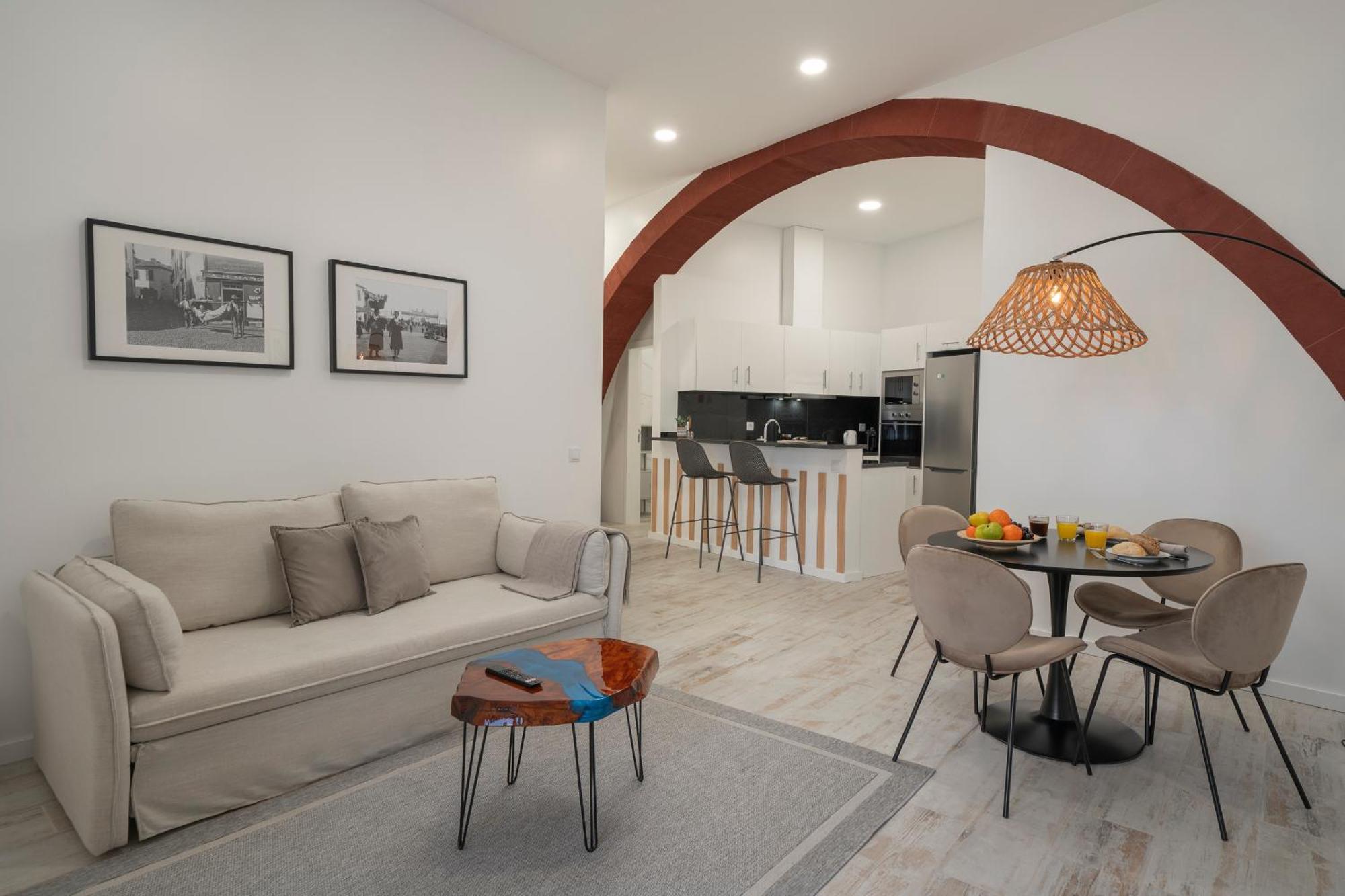 Apartment Tanoeiros By An Island *