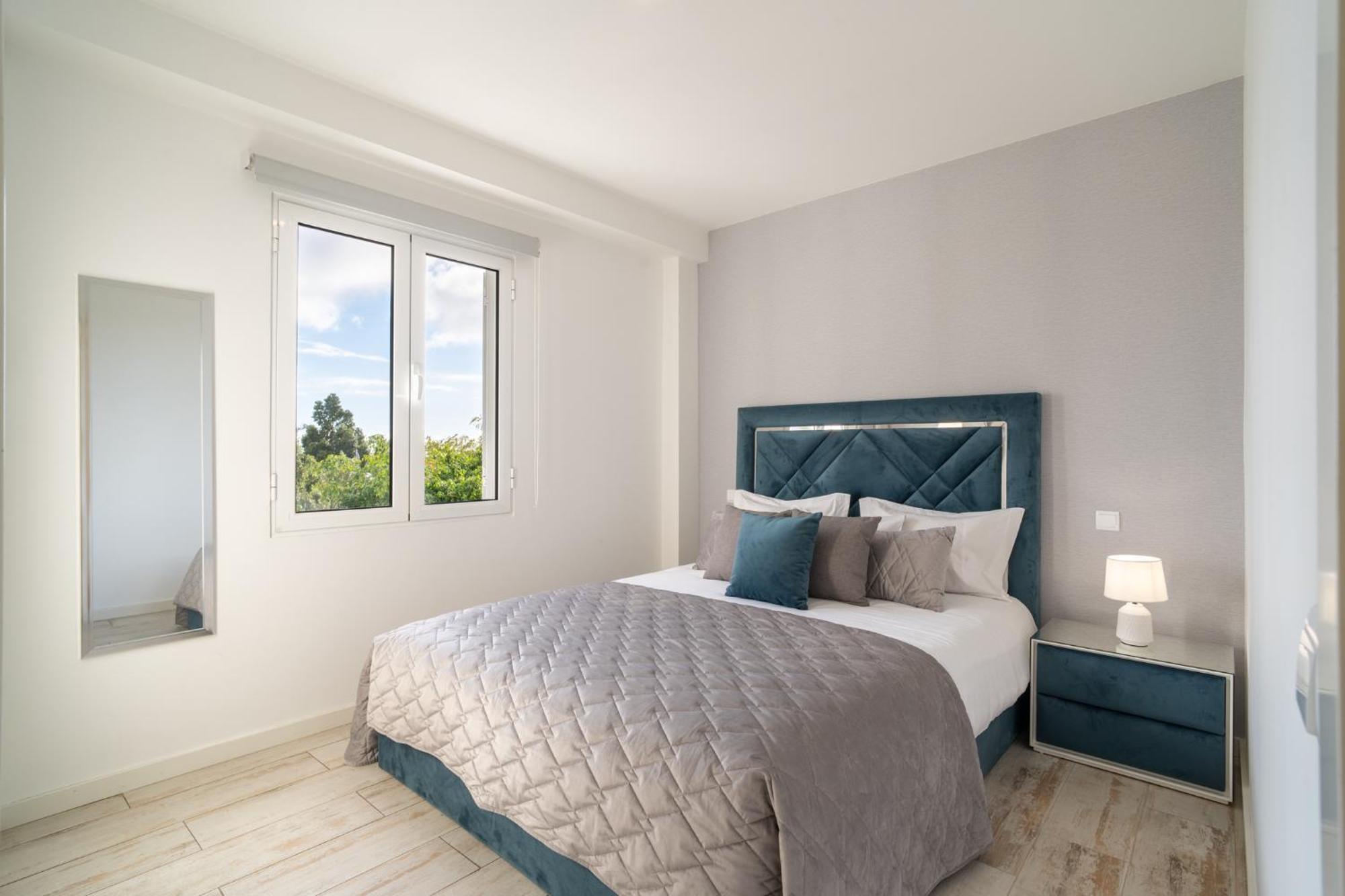 Lux House - Free Park- Wifi - Sea View Ferienhaus