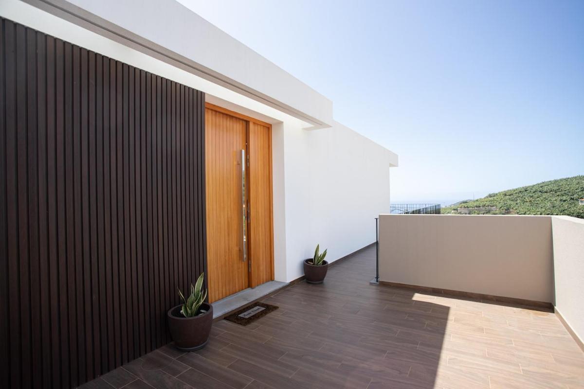 Villa Dori's Modern Retreat By Tmlc Funchal (Madeira)