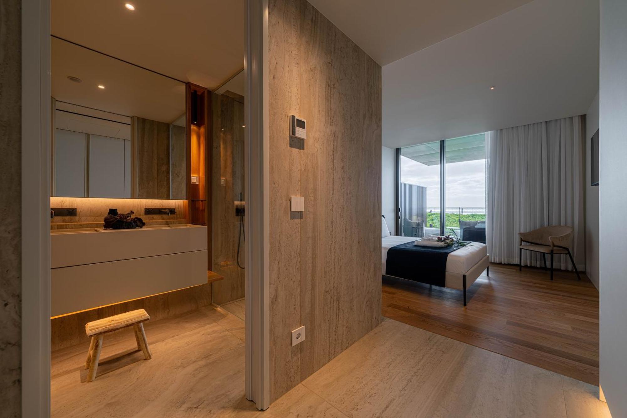 Savoy Monumentalis Va By Lm&ac Signature *