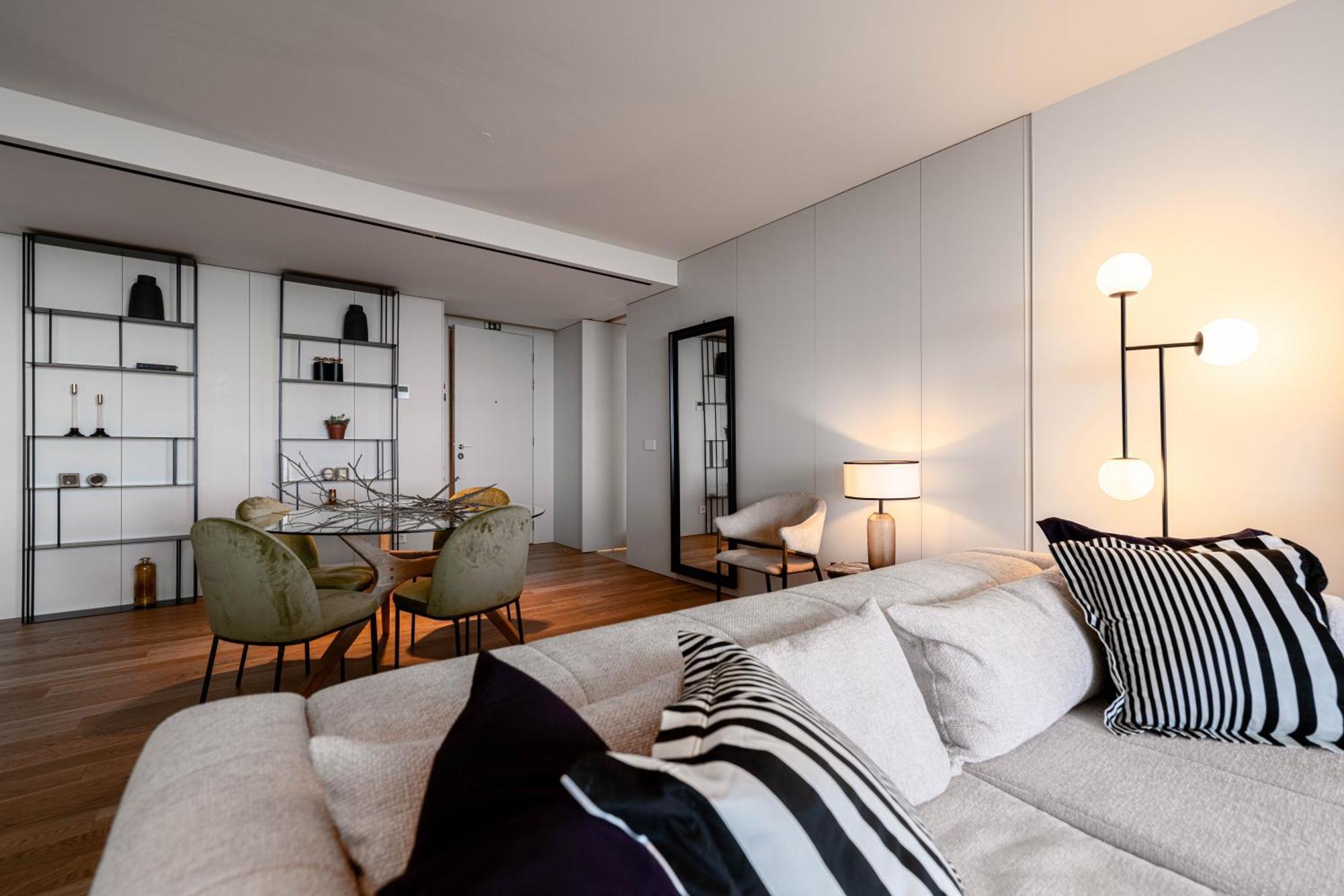 Savoy Monumentalis Va By Lm&ac Signature *
