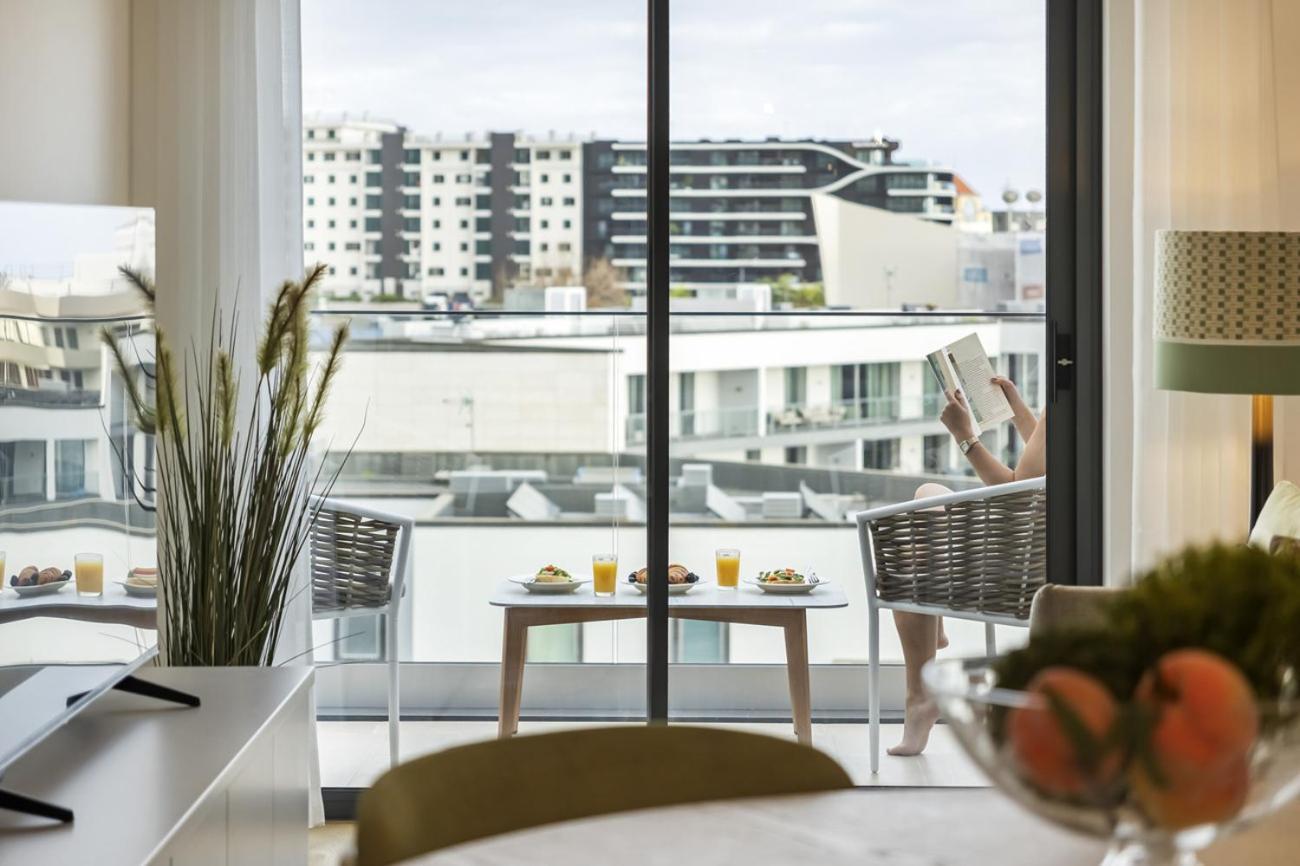 Ocean's Whisper By Madeira Sun Travel Apartment