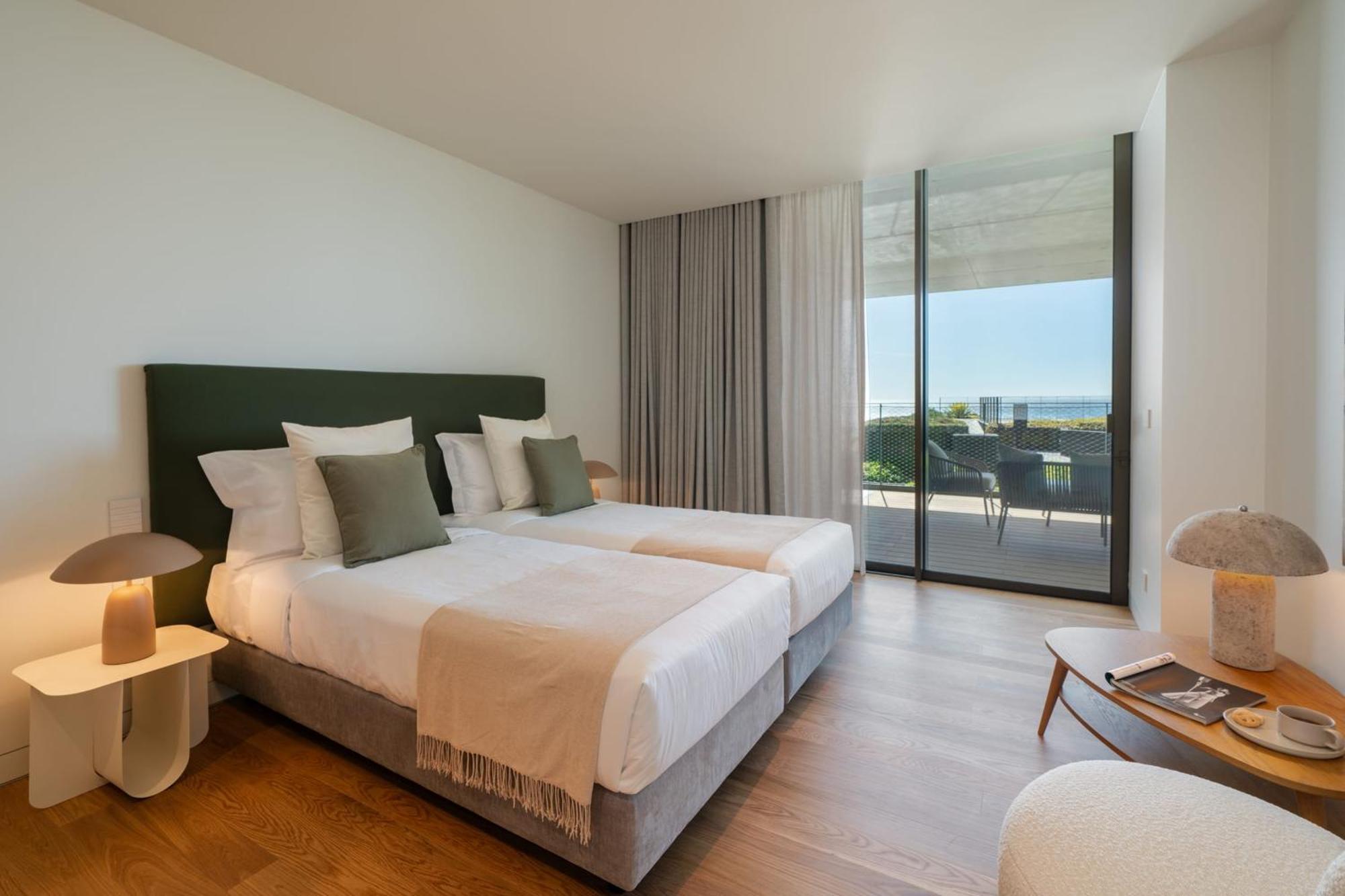 Luxury In - Savoy Monumentalis Ii