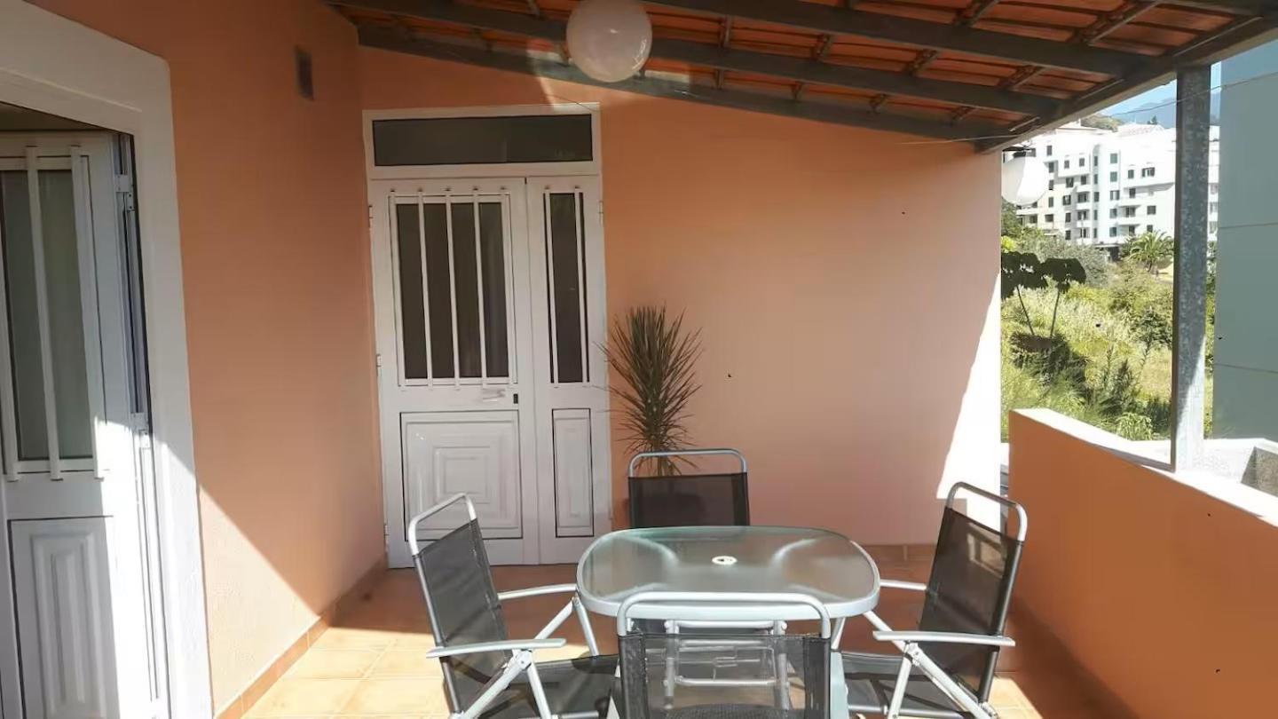 - Breathtaking Ocean & View House * Funchal (Madeira)