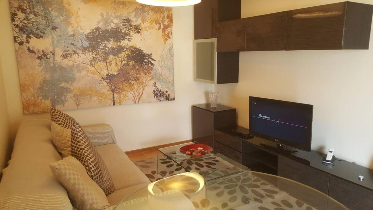 - Breathtaking Ocean & View House Ferienhaus Funchal (Madeira)