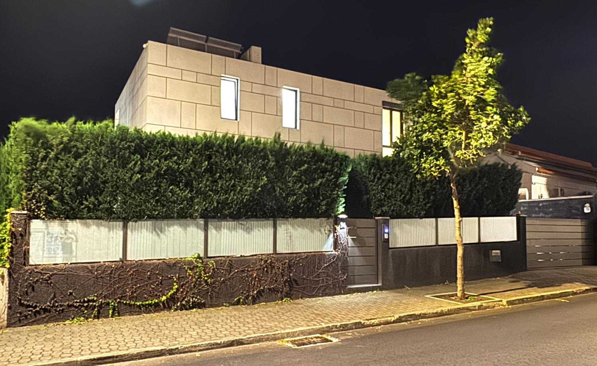 Square House Villa