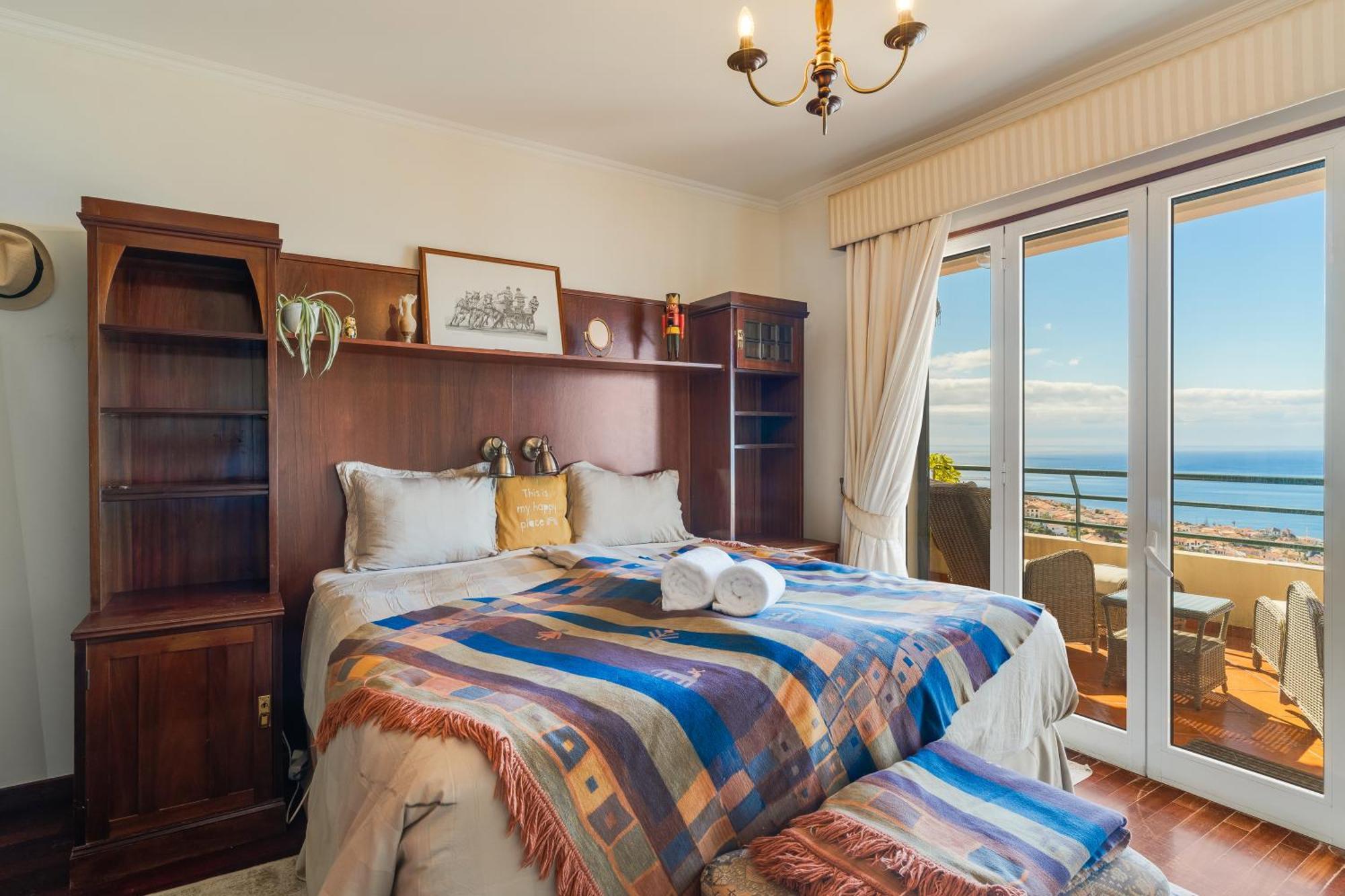 Bom Sucesso With Jacuzzi By Madeira * Funchal (Madeira)