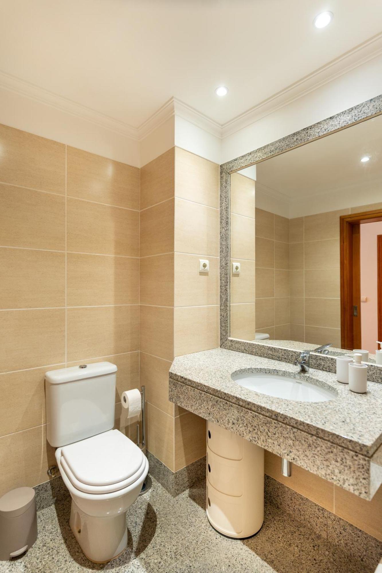 Nona Apartment *