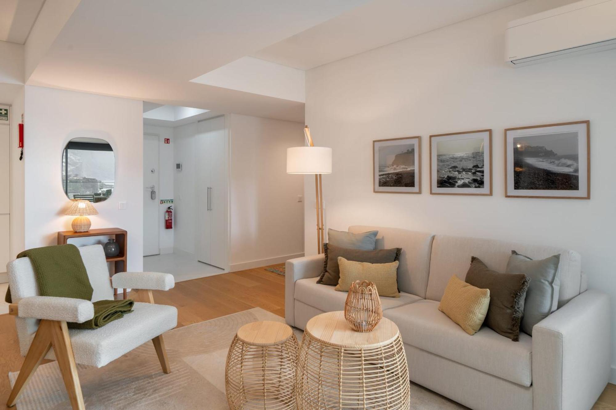 With Pool And Sea View - Acqua Iii Apartment
