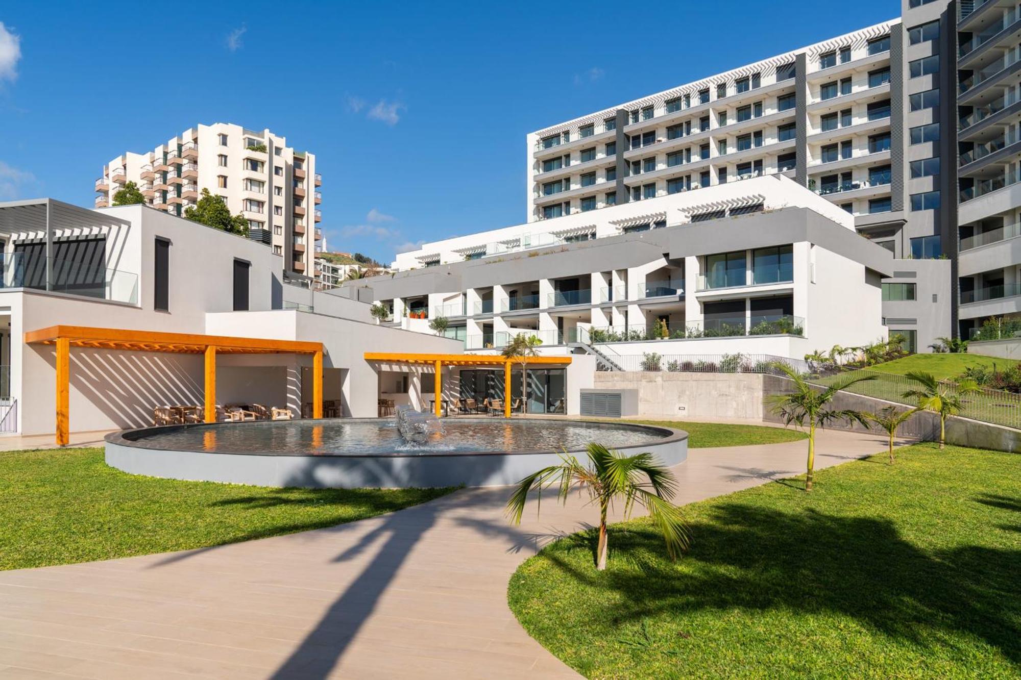 Apartment With Pool And Sea View - Acqua Iii