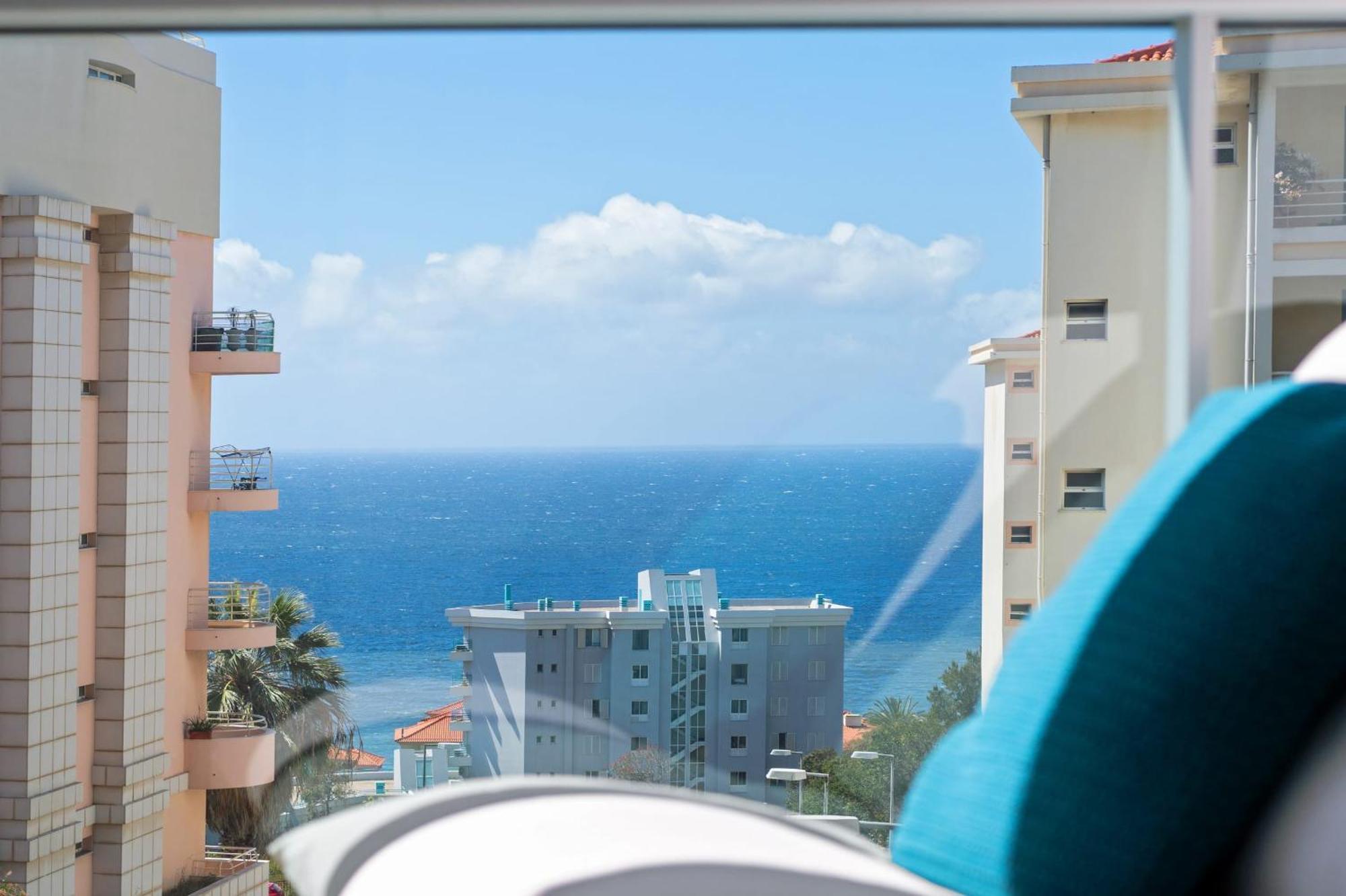 Atlantic View By An Island *