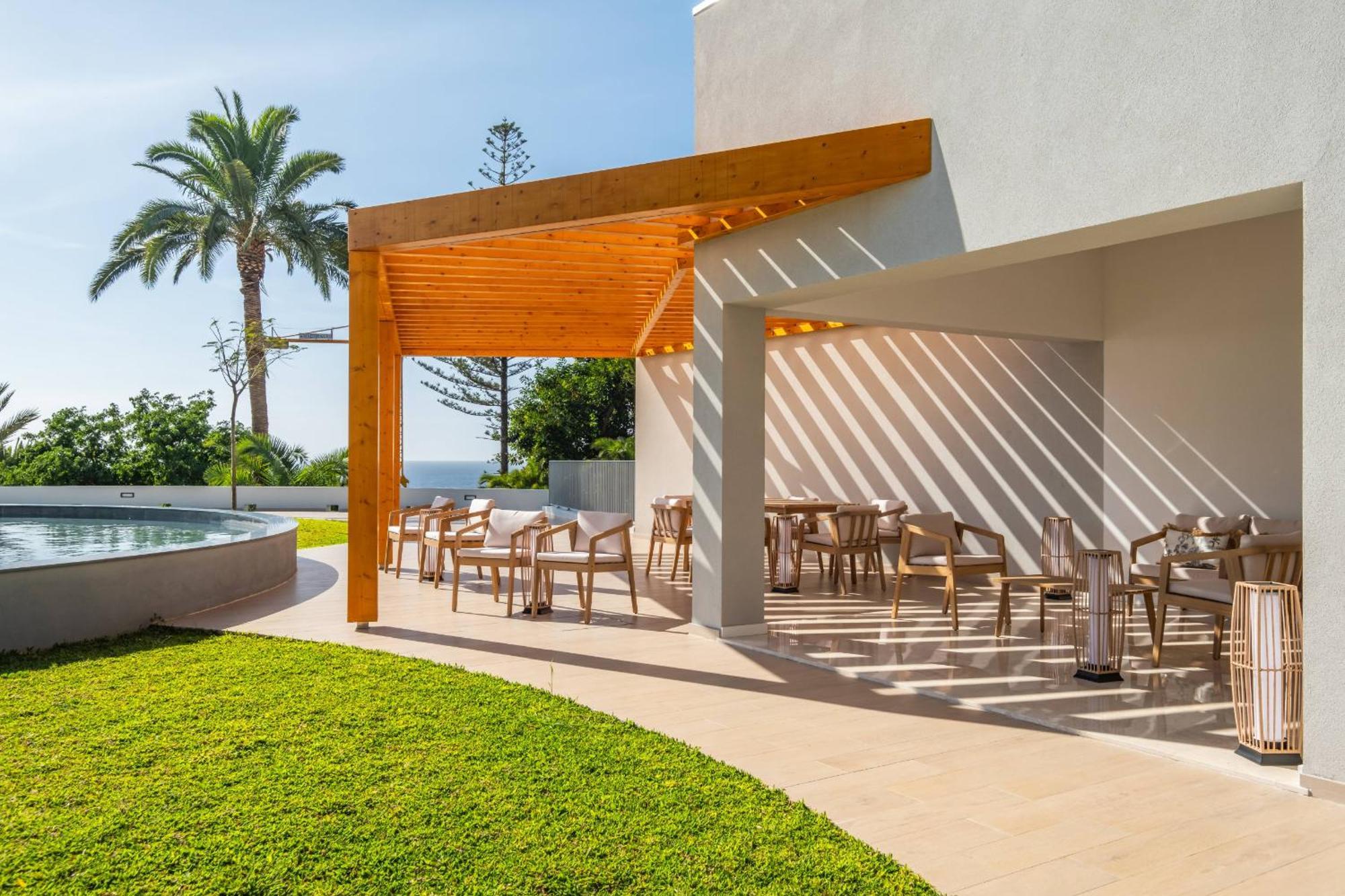 Ocean's Glow By Madeira Sun Travel Apartment *