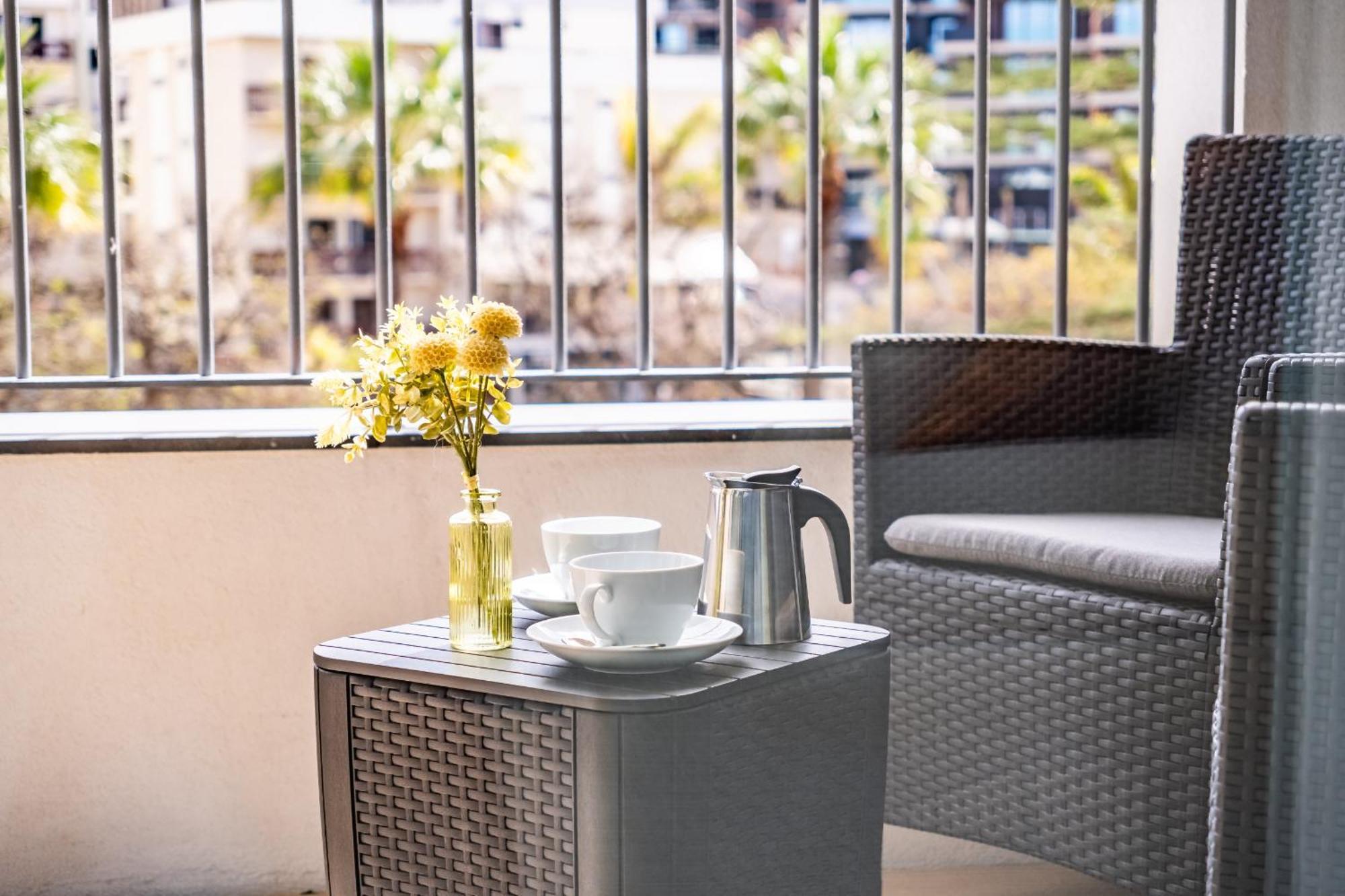 Ocean's Glow By Madeira Sun Travel Apartment *