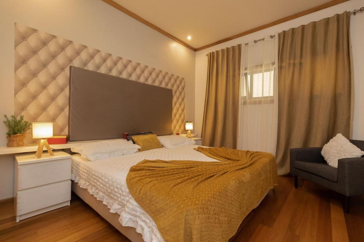 Apartment Monumental Miramar