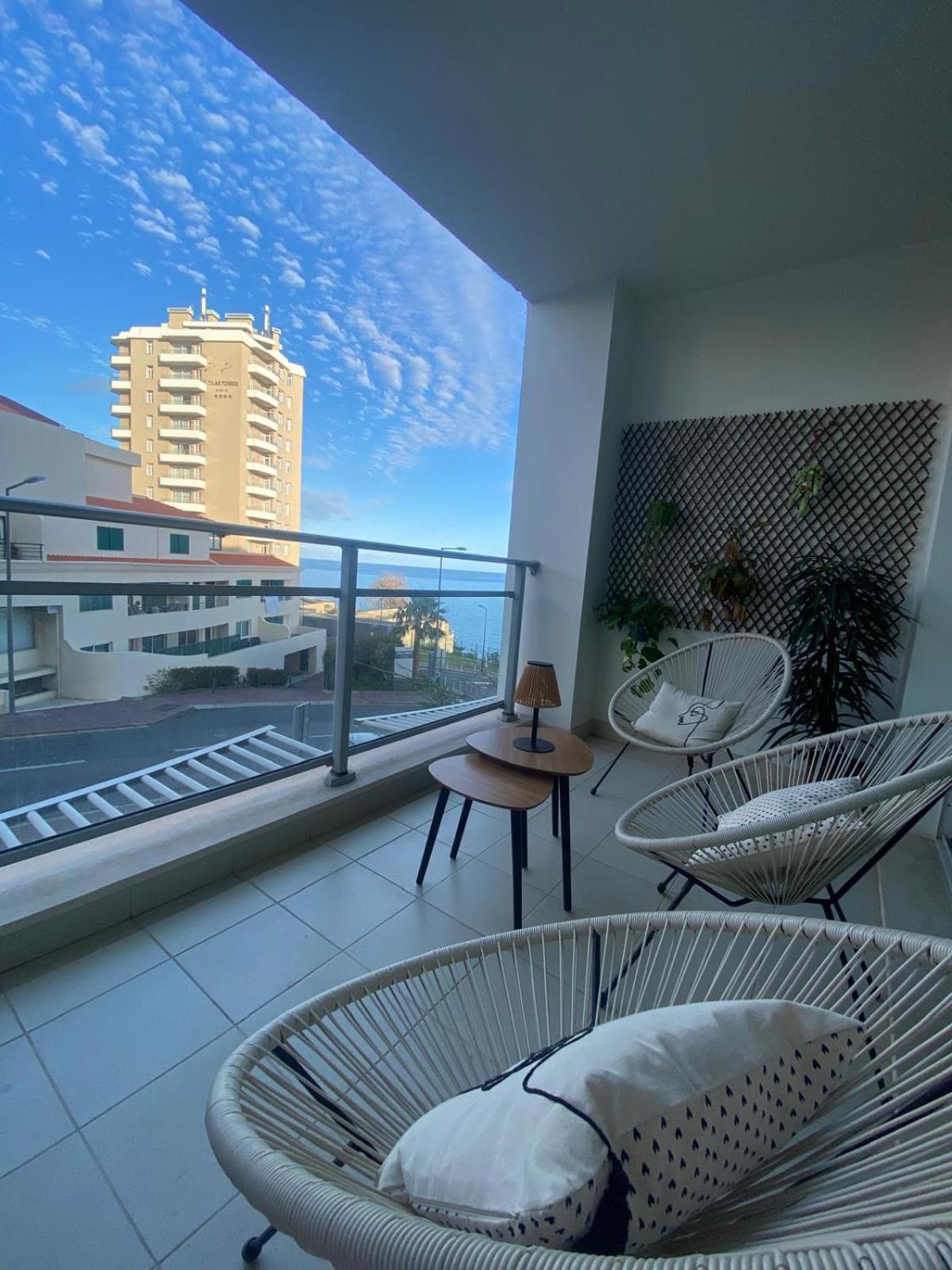 Modern Urban Apartment Funchal (Madeira)