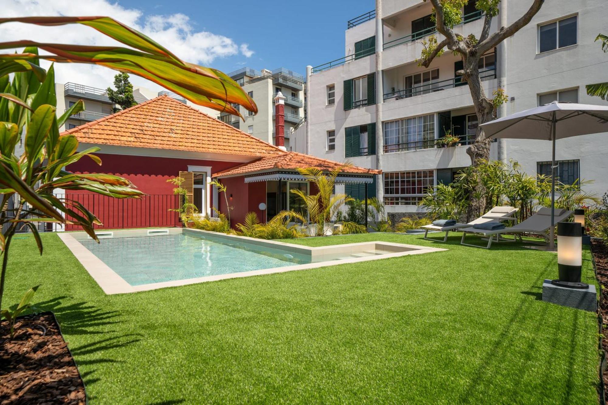 Holiday home Quintinha Estrelicia - Pool And Garden *