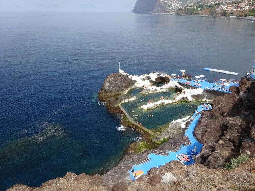 Ocean Cliff Retreat-between Natural Pools & Formosa Apartment