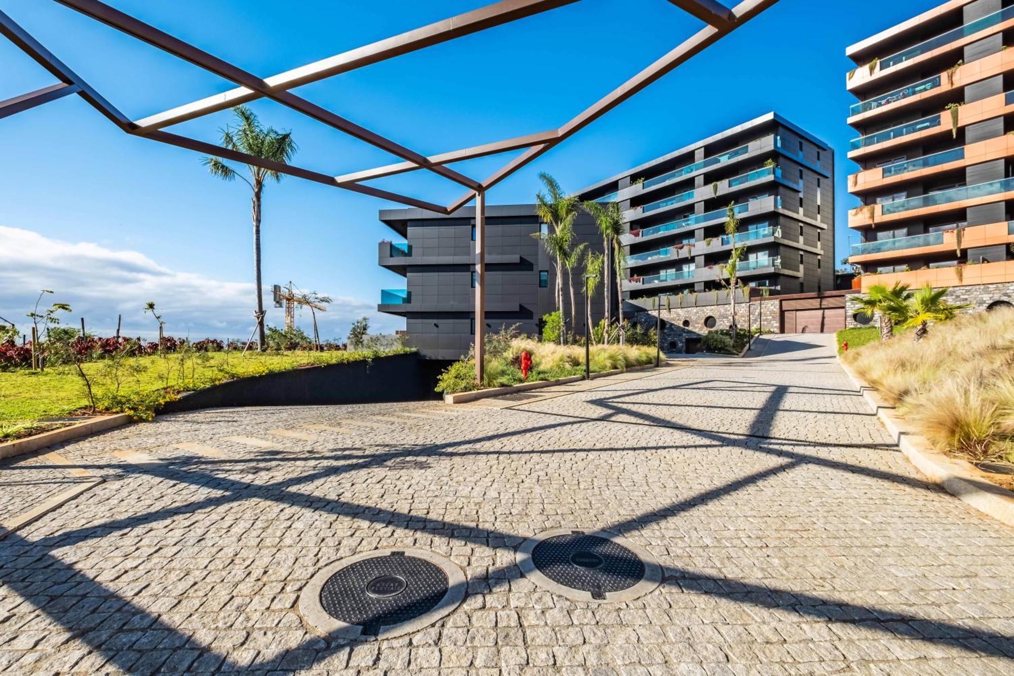 Apartment Panoramic Bay And Sea Views - Luxury 3-bed Flat *