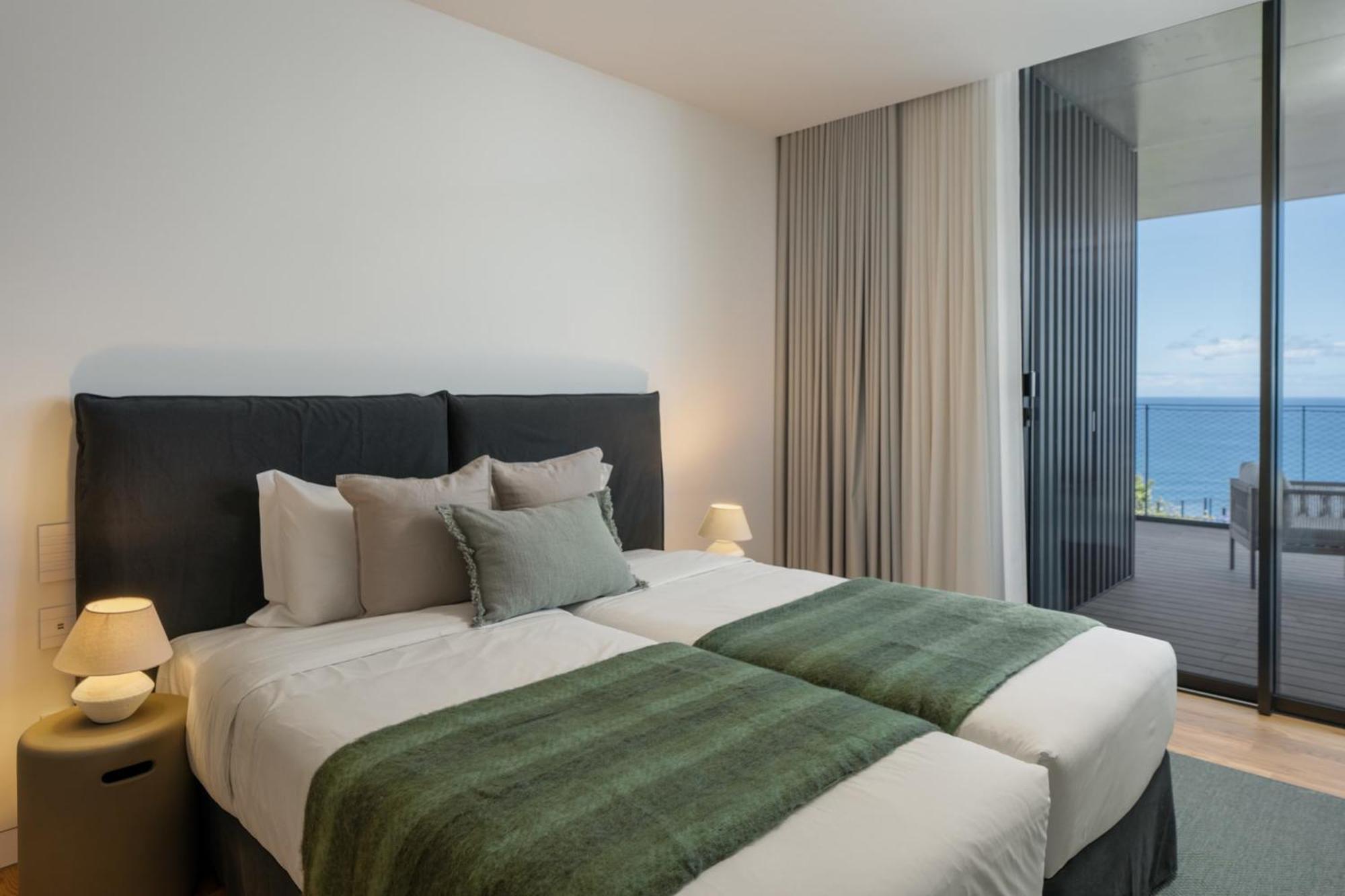 Savoy Monumentalis V A Retreat In An Icon Of Luxury Apartment *