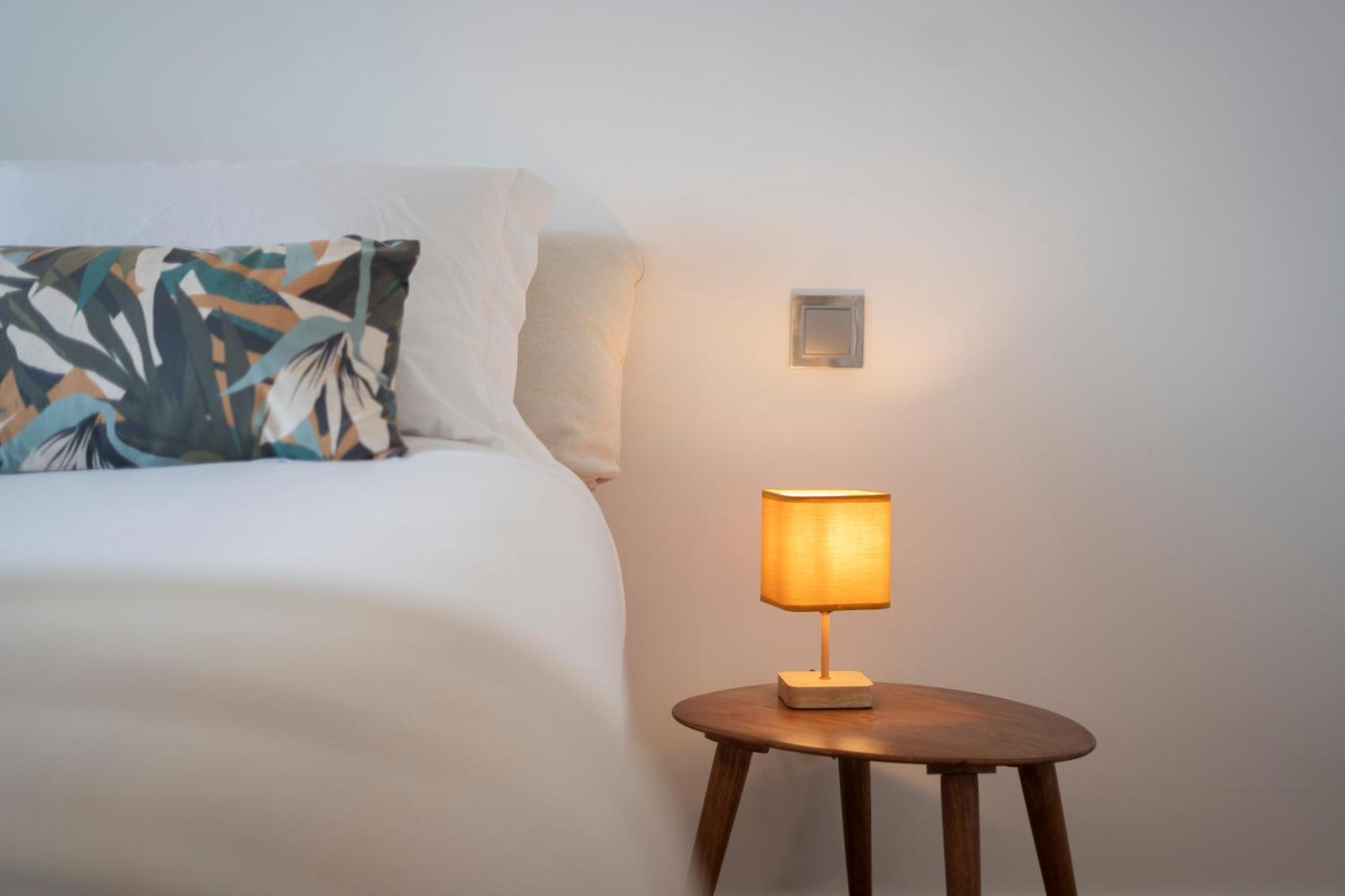 Apartment White *