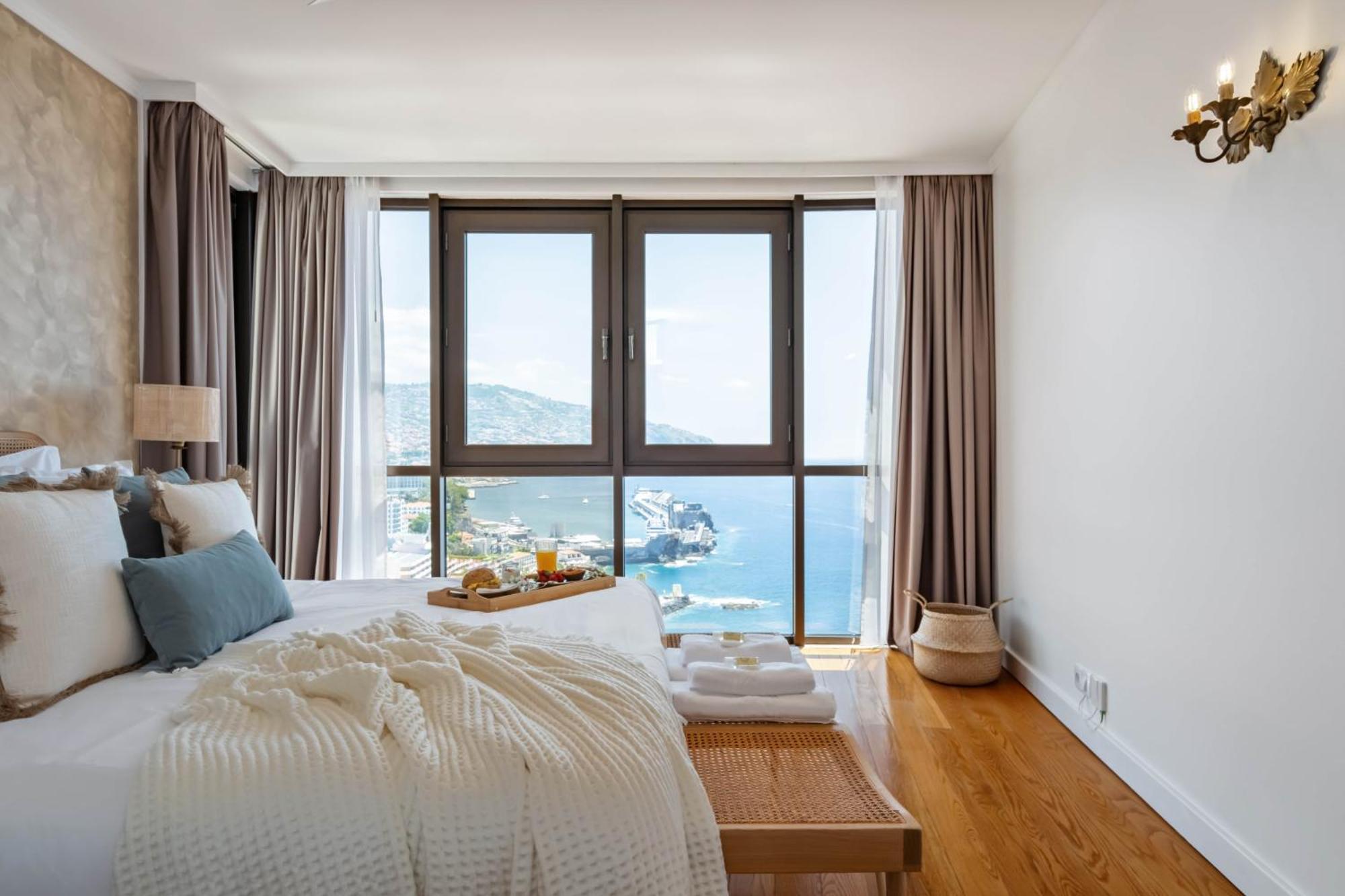 Infinity View By Madeira Sun Travel * Funchal (Madeira)