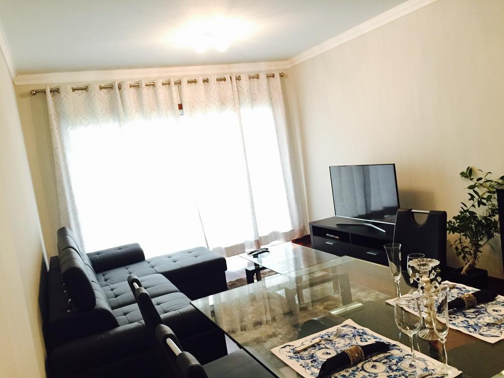 Luxury 5 De Outubro Apartment Funchal (Madeira)