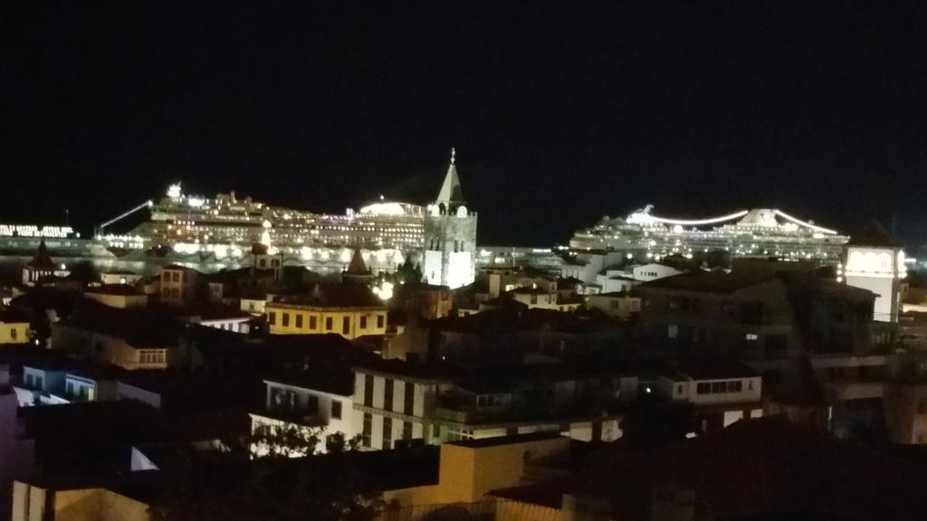Marina View *