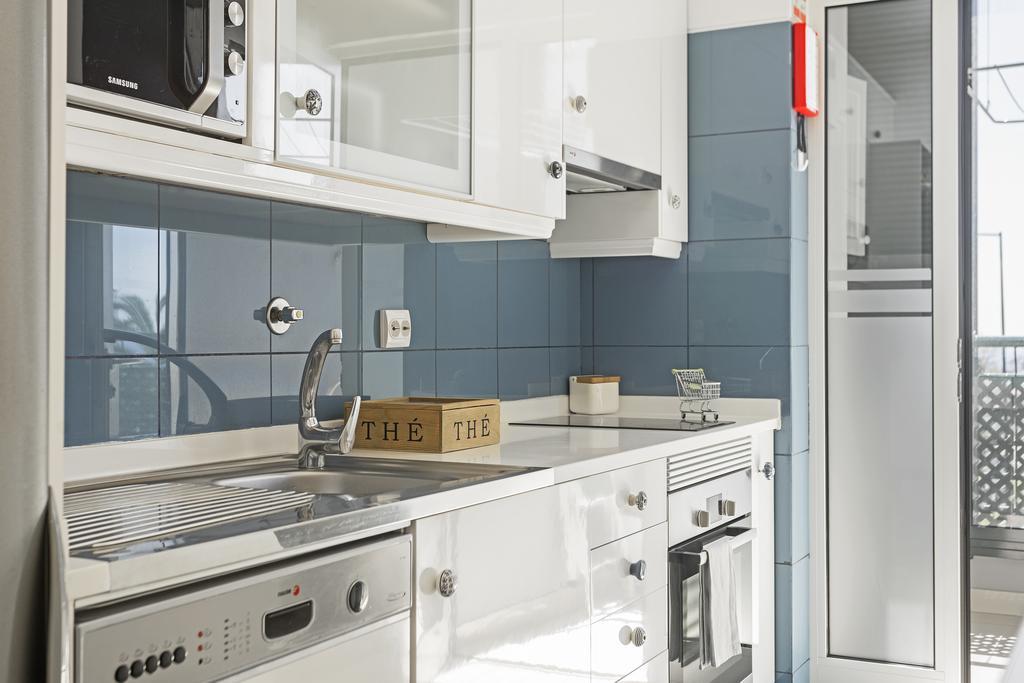 Ajuda Ii By An Island Apartment