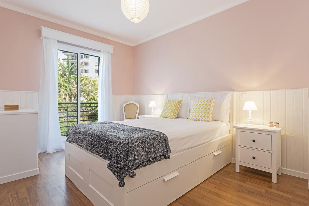 Ajuda Ii By An Island Apartment *