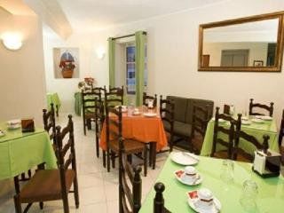 Residencial Chafariz Guest house 2*