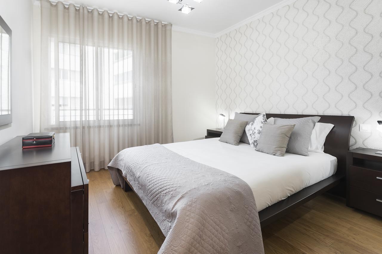 Jasmineiro Iii By An Island Apartment *