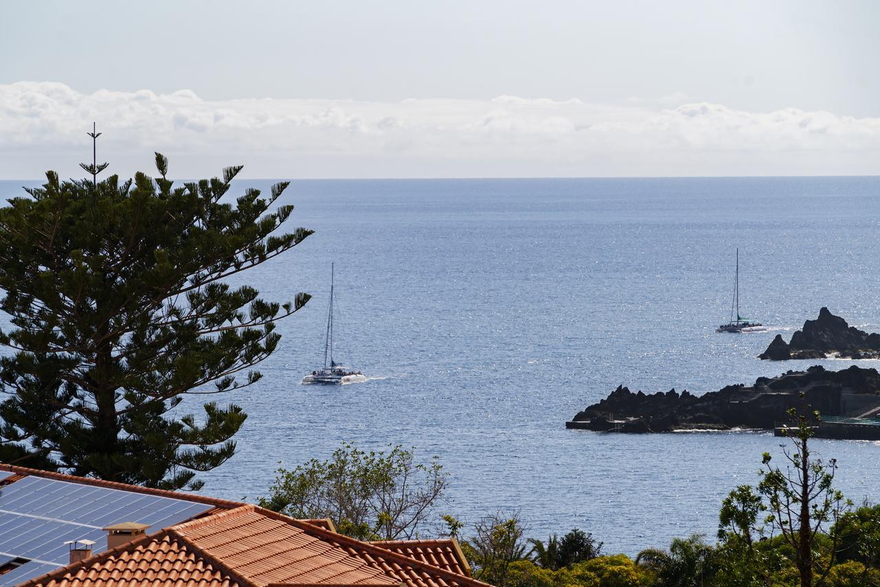 Baia I By An Island