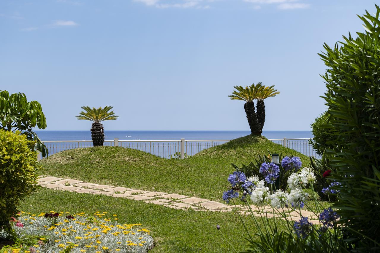 Baia I By An Island * Funchal (Madeira)
