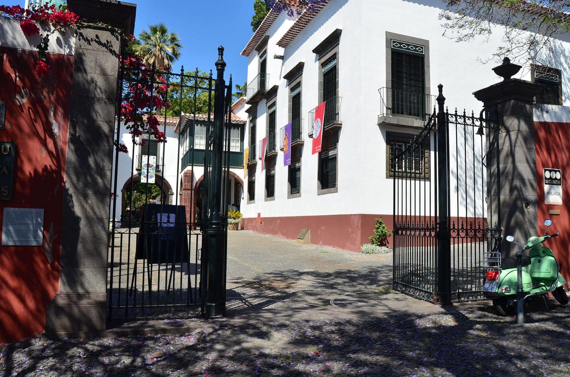 Residencial Mariazinha By Petit Guest house 2*