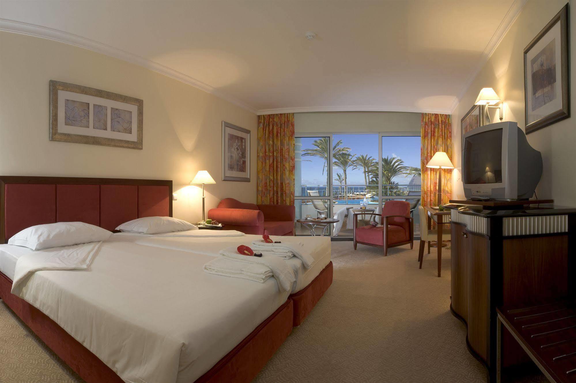 Pestana Grand Ocean Hotel 5*