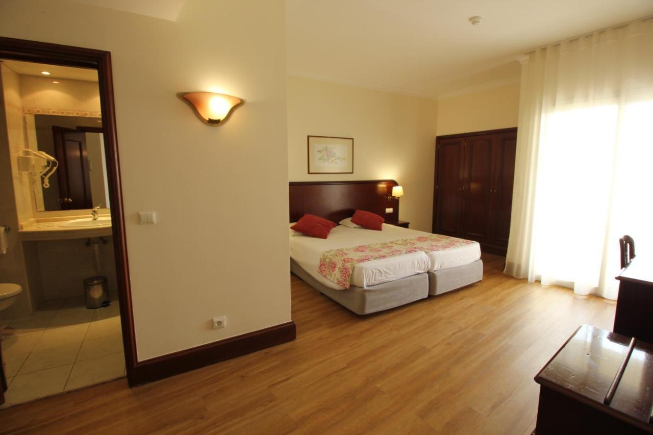 Hotel Jardins Da Ajuda 4*
