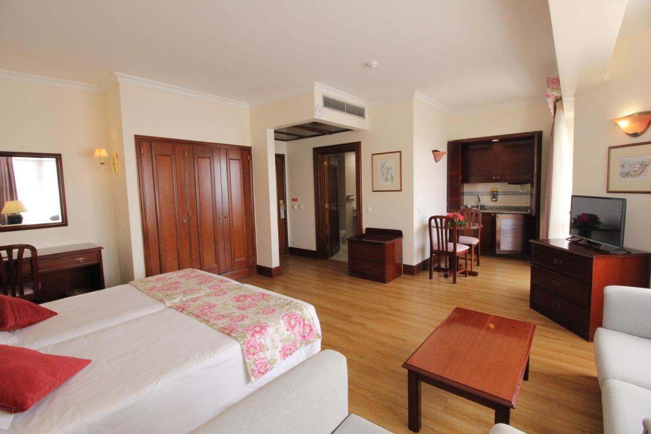 Hotel Jardins Da Ajuda 4*