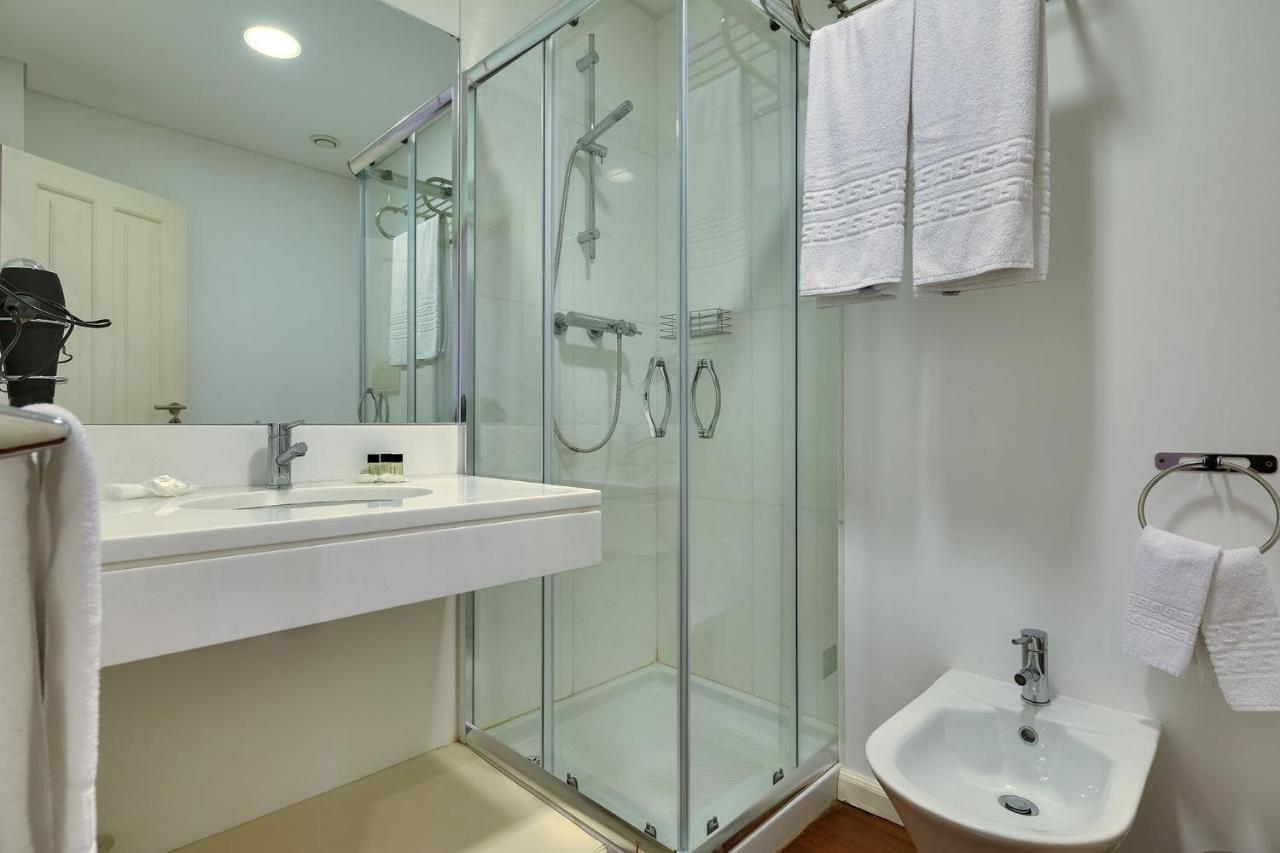 Century House With Private Pool By Hr Madeira Funchal (Madeira)