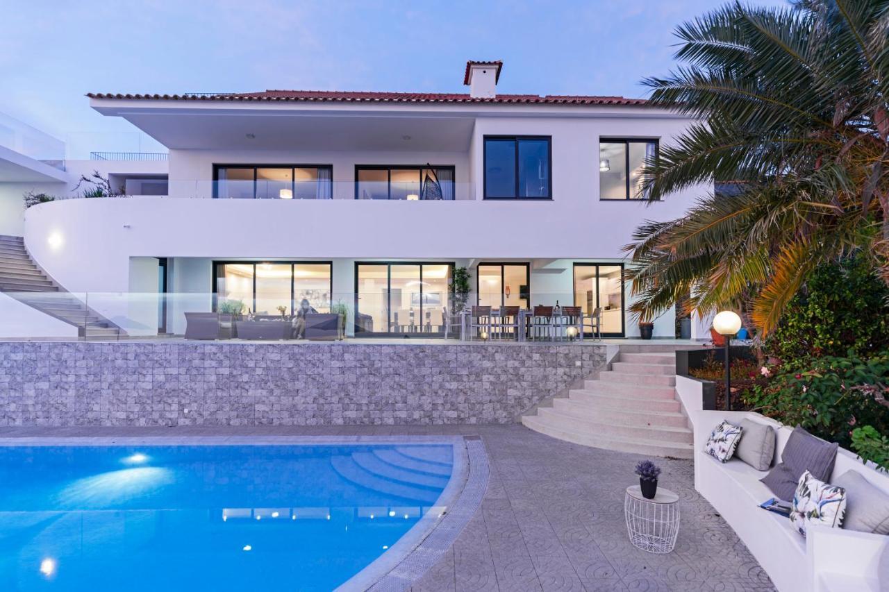 Villa Sky By An Island *