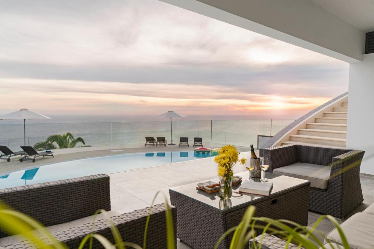 Villa Sky By An Island *