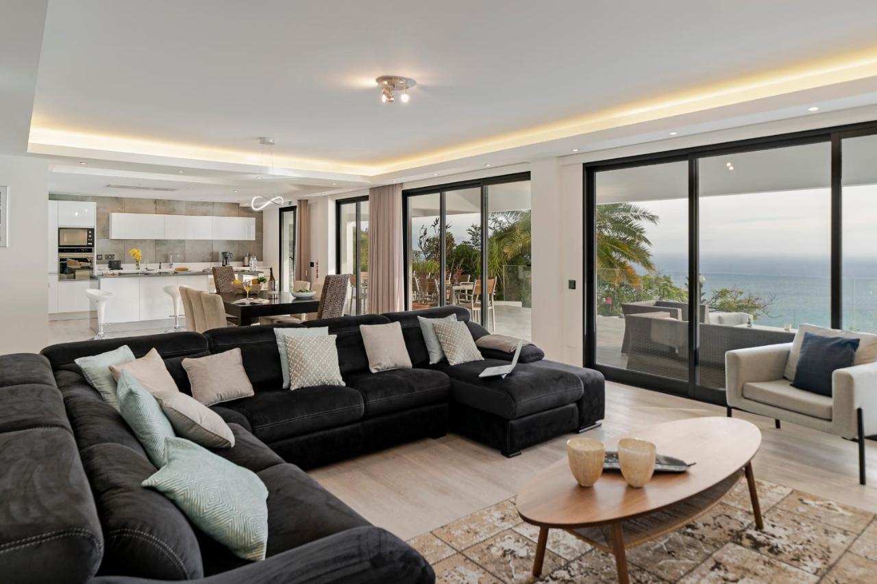 Villa Sky By An Island
