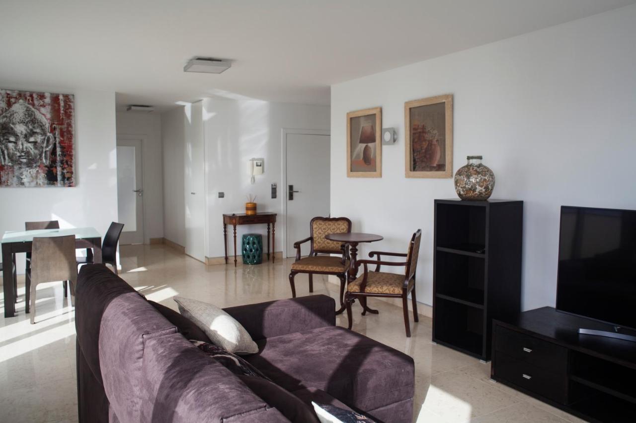 Two Bedroom With Balcony And Gorgeous View Over The Atlantic Apartamento