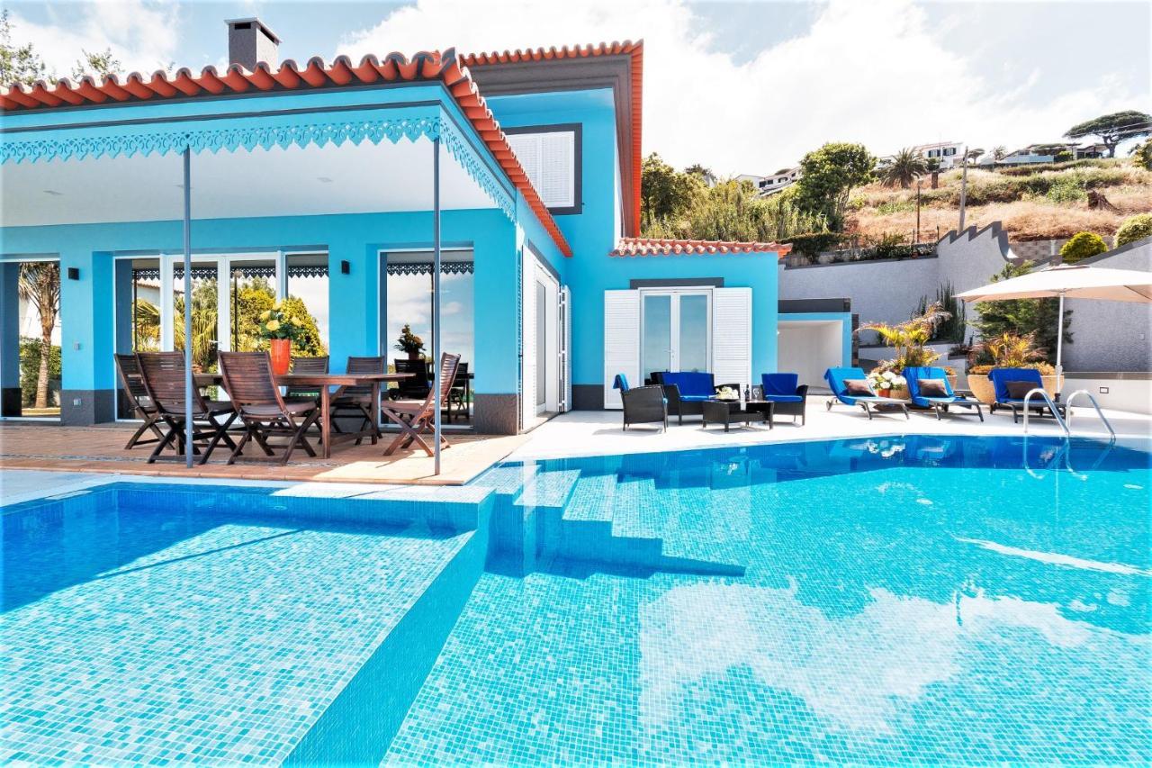 Loreina Palace With Private Pool&soccer Field Villa Funchal (Madeira)