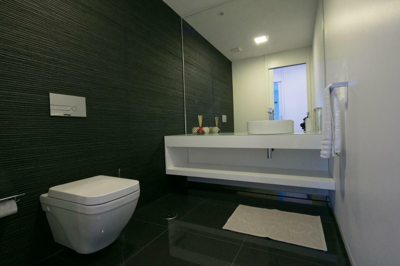 Spacious Luxury With A Great View, Funchal, Free Wifi And Parking *