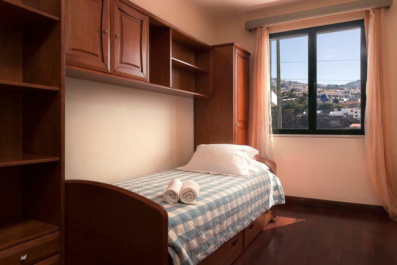 Bay Historic Center Apartment *