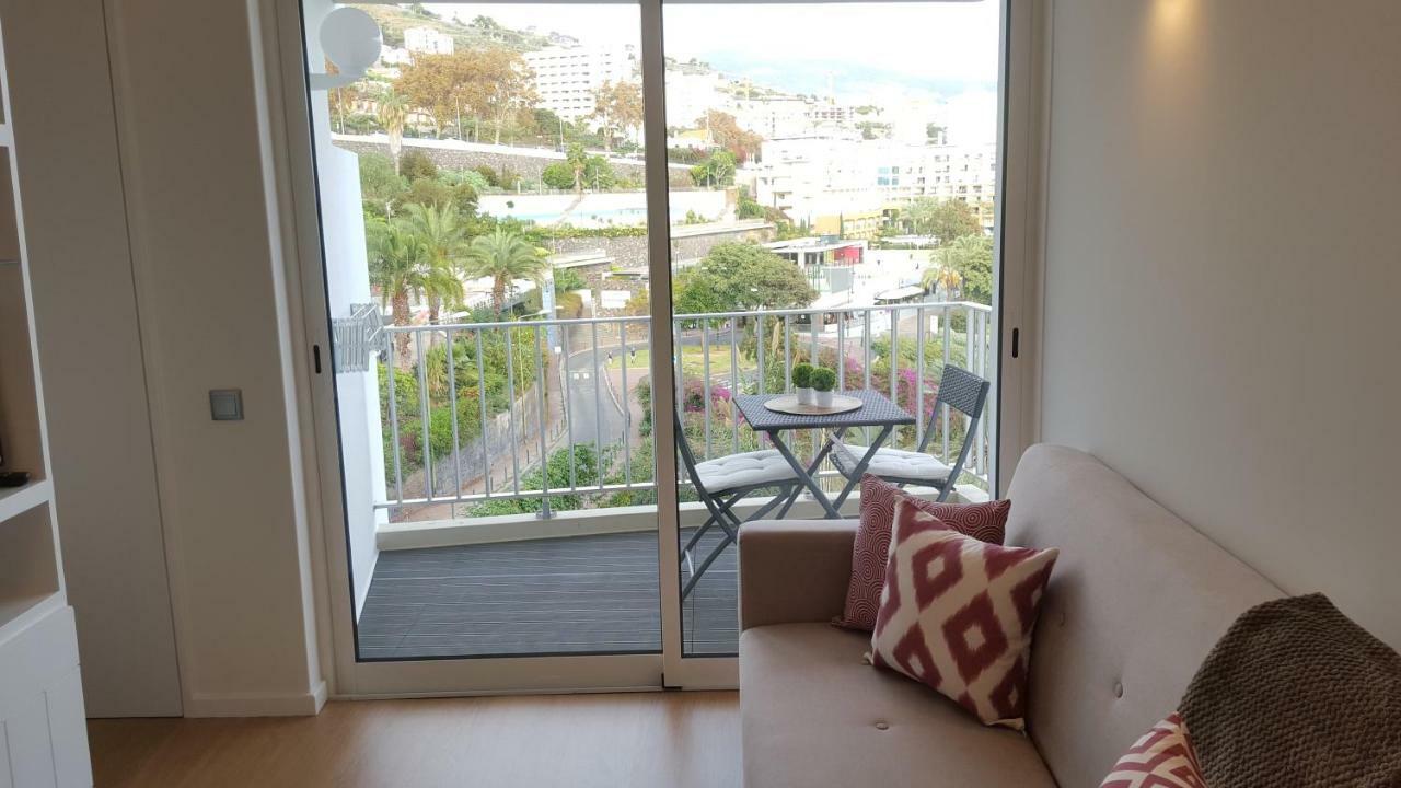 Com Piscina Apartment *