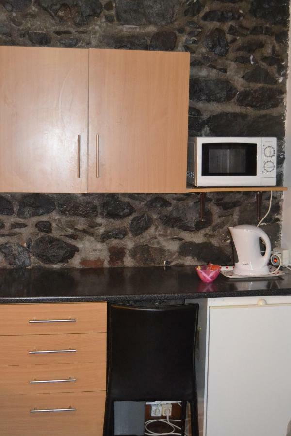 In 1n Apartamento