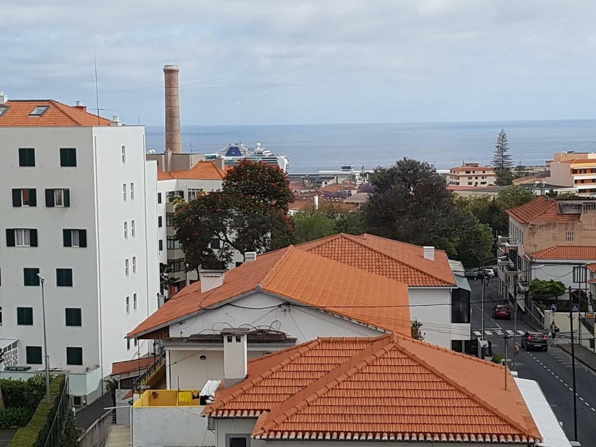 Santa Luzia Apartment *