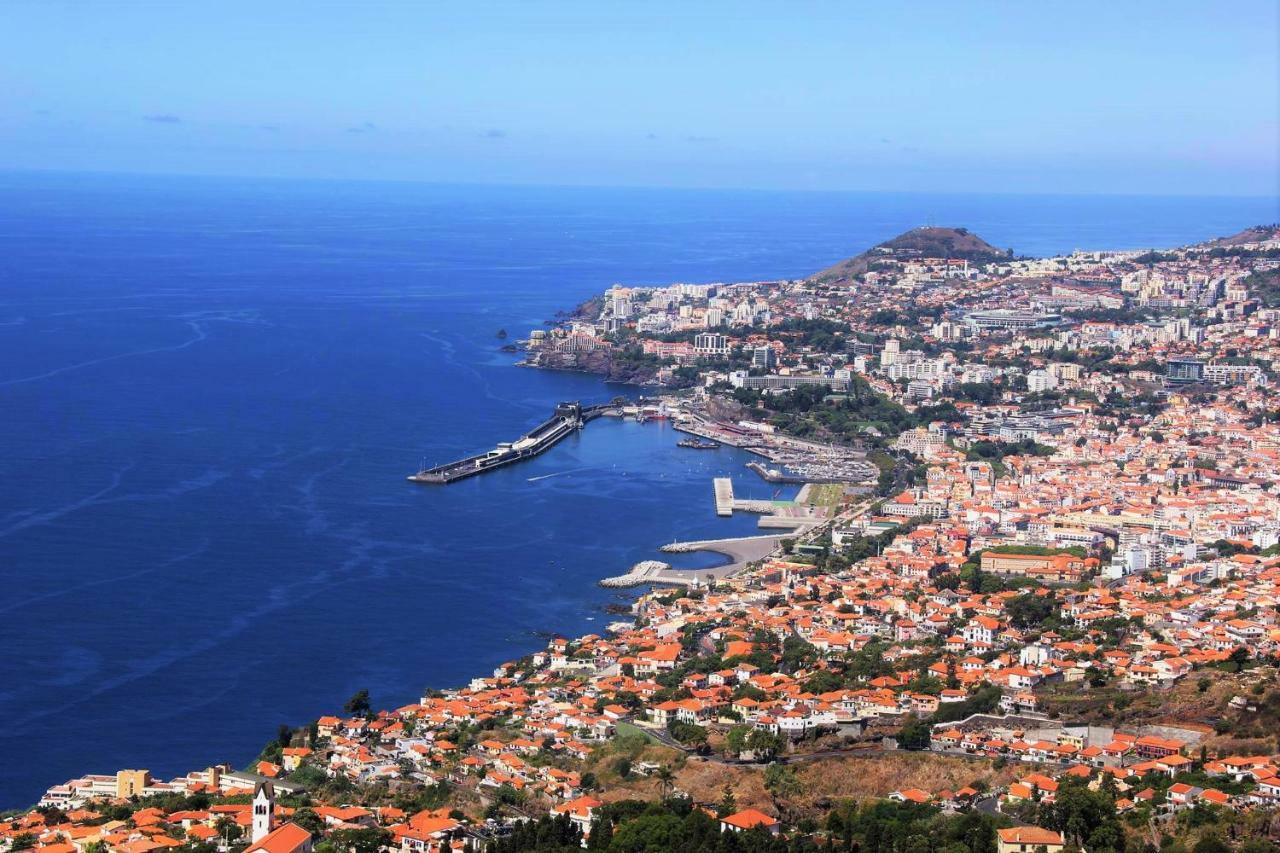 O Cantinho Do Ze Funchal (Madeira)