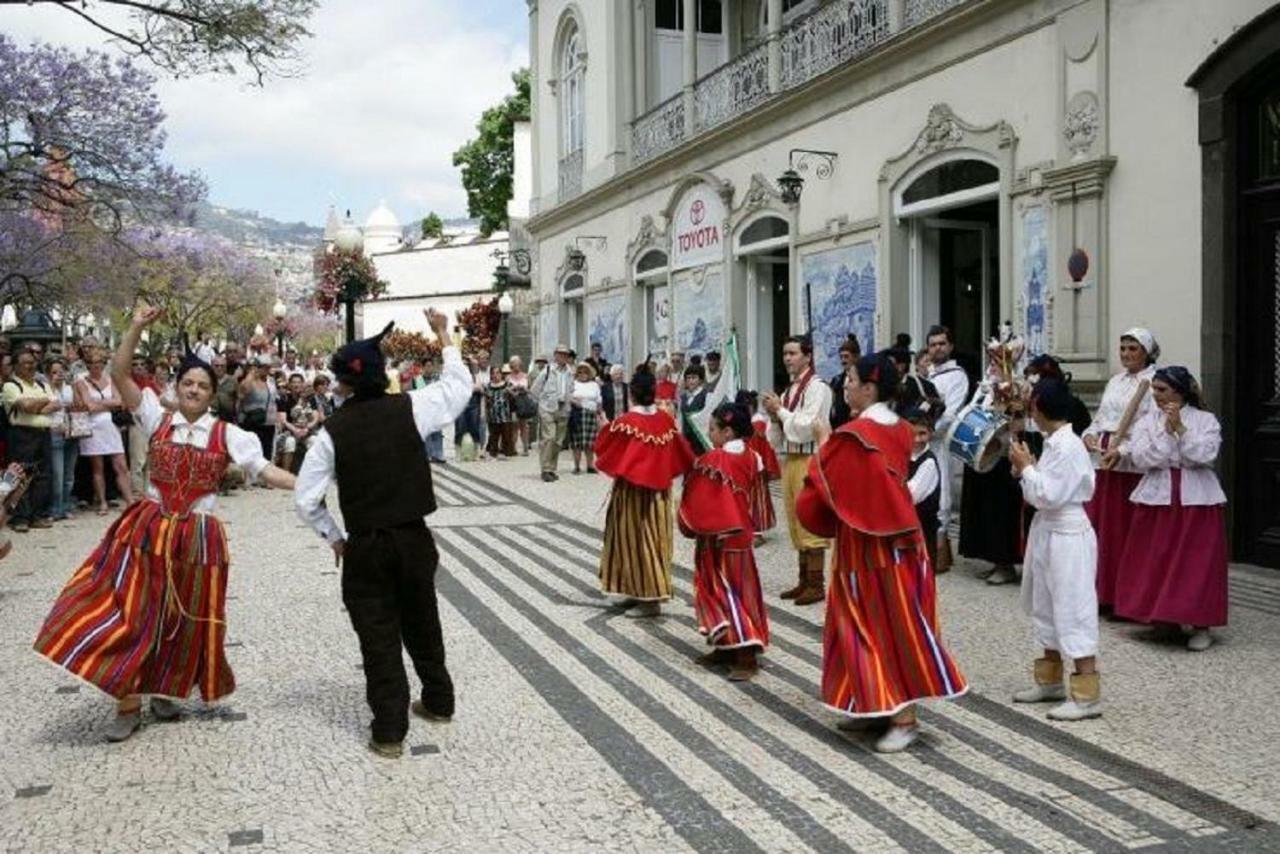 O Cantinho Do Ze Funchal (Madeira)